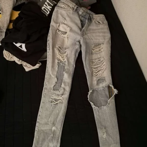 Jeans - ljus blå jeans knappt andvända