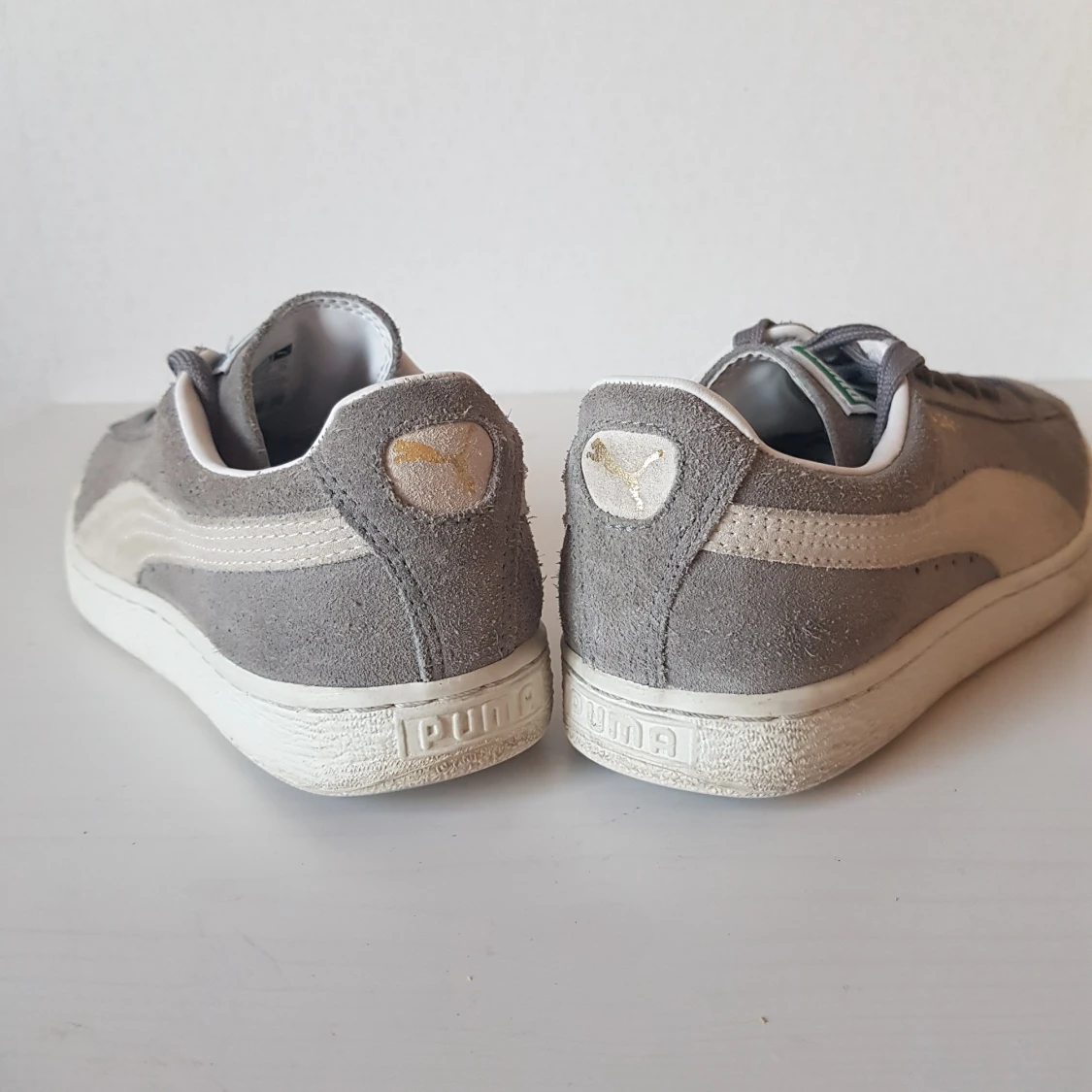 Puma sneakers i grå mocka strl 39 - 90