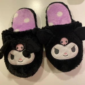🖤Kuromi tofflor🖤 - Aldrig använda super gulliga kuromi tofflor! Storlek 38/39❣️
