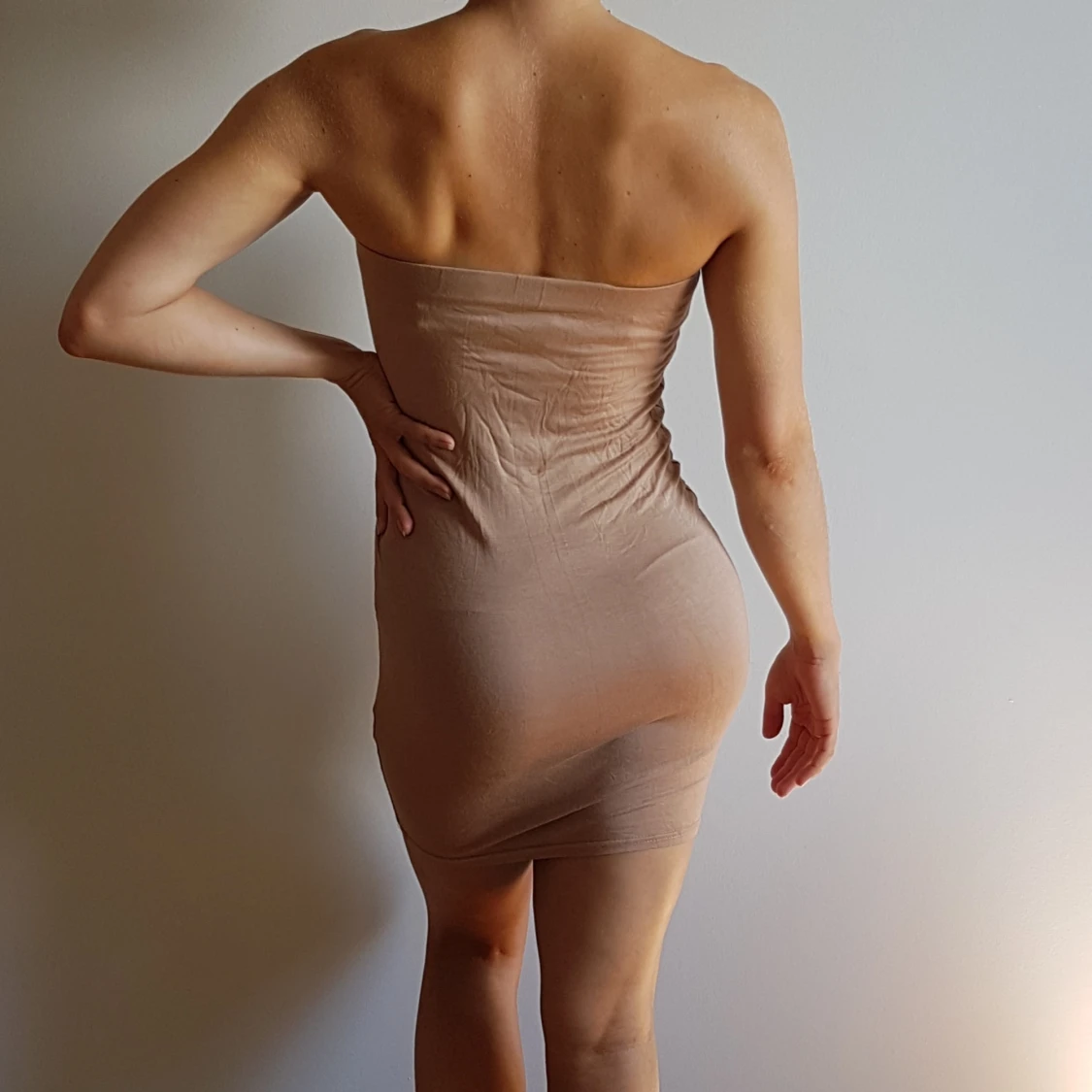 Beige Superskön Klänning från Boohoo - 91