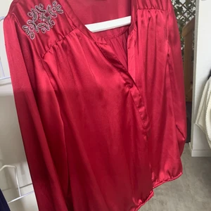 mjök blus - helt fint mjök blus den använd bara en gång