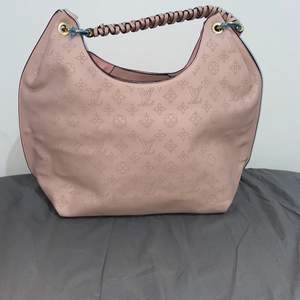 New pink bag. Sooo beautiful big size 