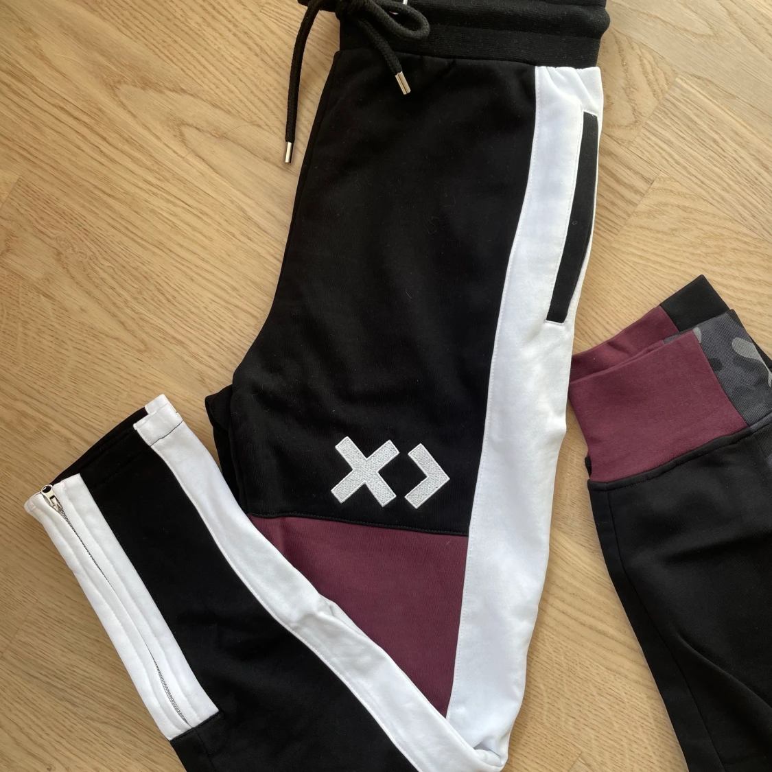 Elly Pistol Sweatpants - 26