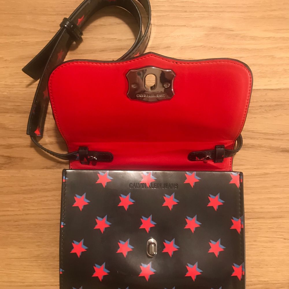 Calvin Klein mini bag from their Western collection, only worn once, in perfect condition. Comes with original dustbag. . Väskor.