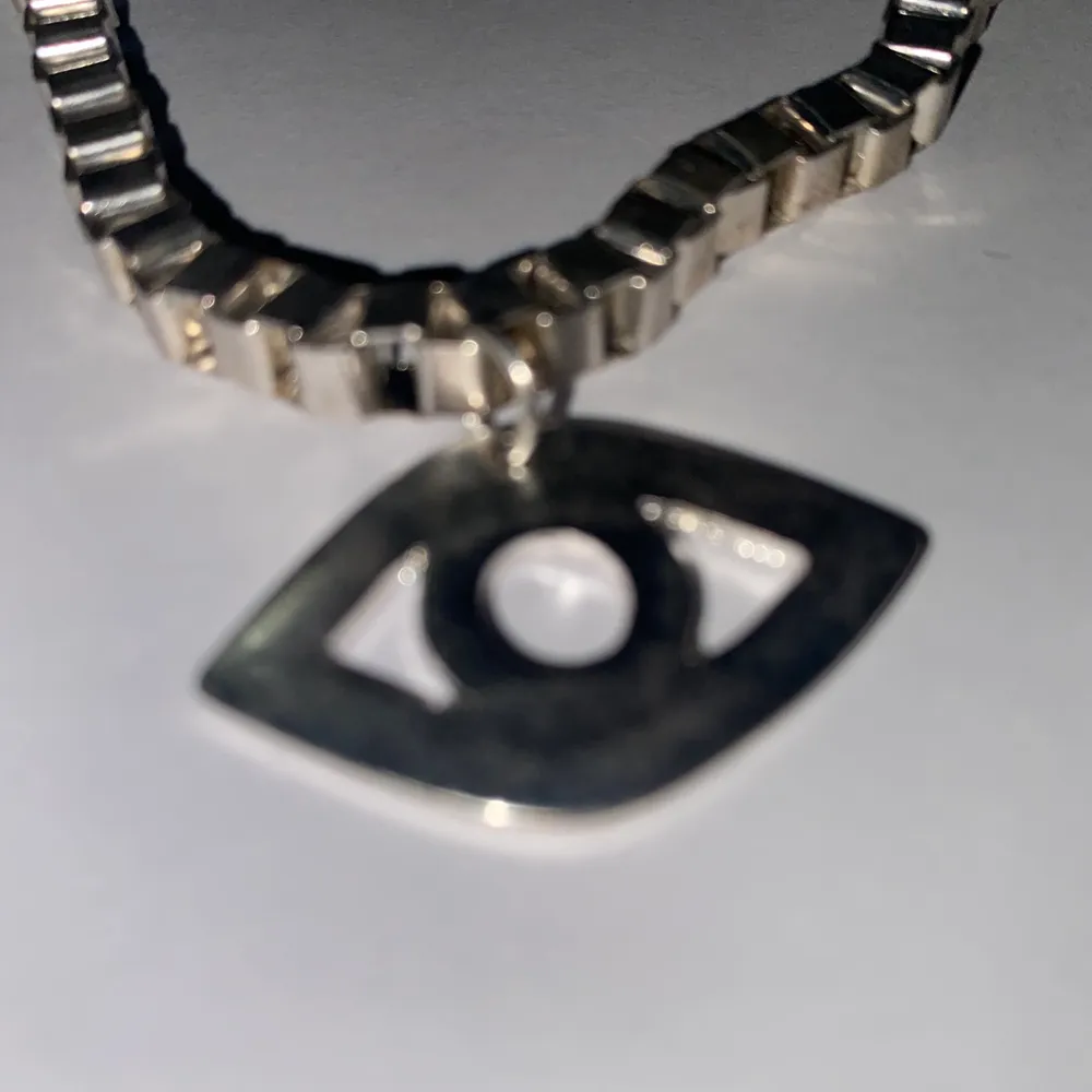 onda ögat smycke en amulett som är menad att skydda mot Onda ögat. . Accessoarer.