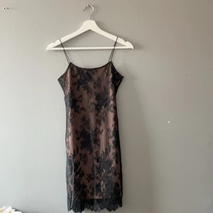 Minidress - Super fin minidress köpt på H&M!! Fint skick