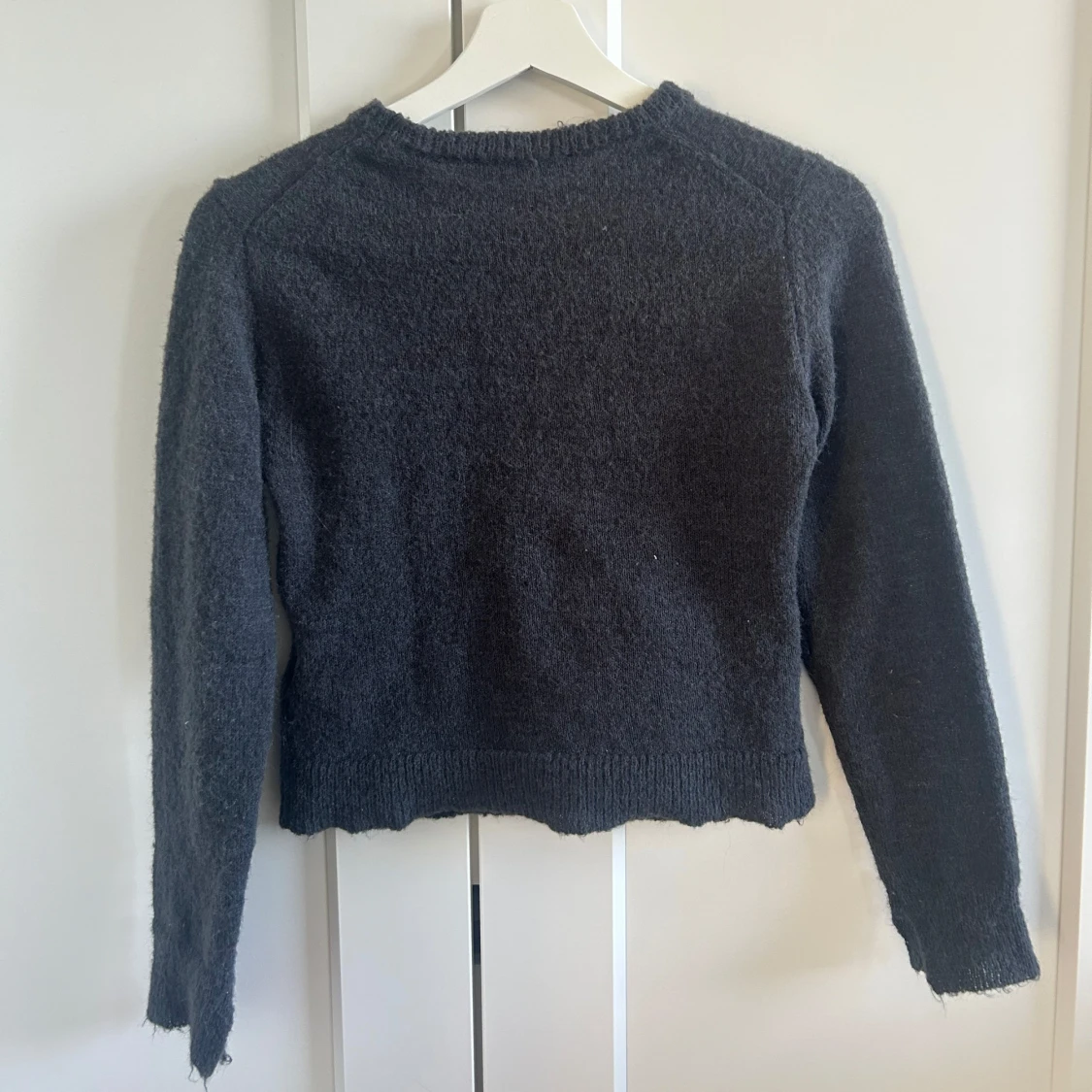 Mörkgrå stickad tröja från ZARA - 1