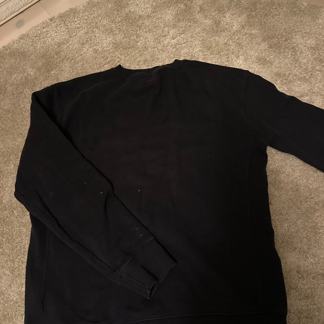 Svart sweatshirt från Lee - 1