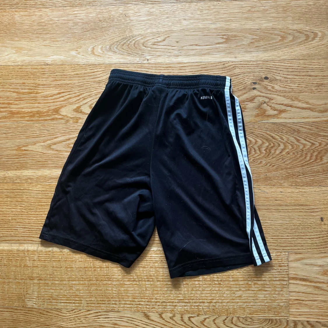 Svarta träningsshorts från Adidas - 1