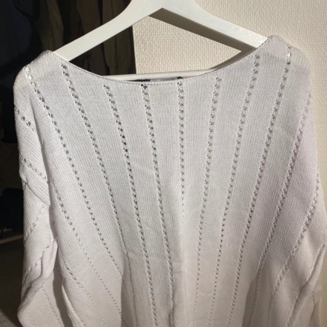 Stickad tröja  - 1