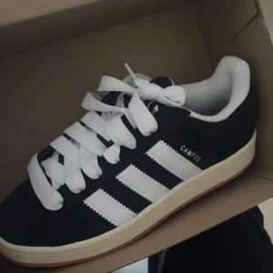 Adidas campus  - Helt nya. Oanvända 