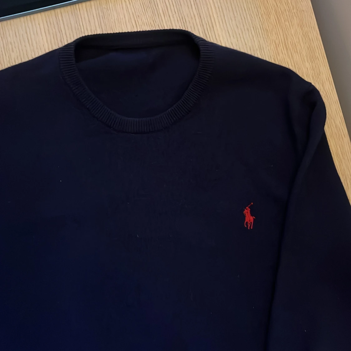 Mörkblå stickad tröja från Ralph Lauren - 1