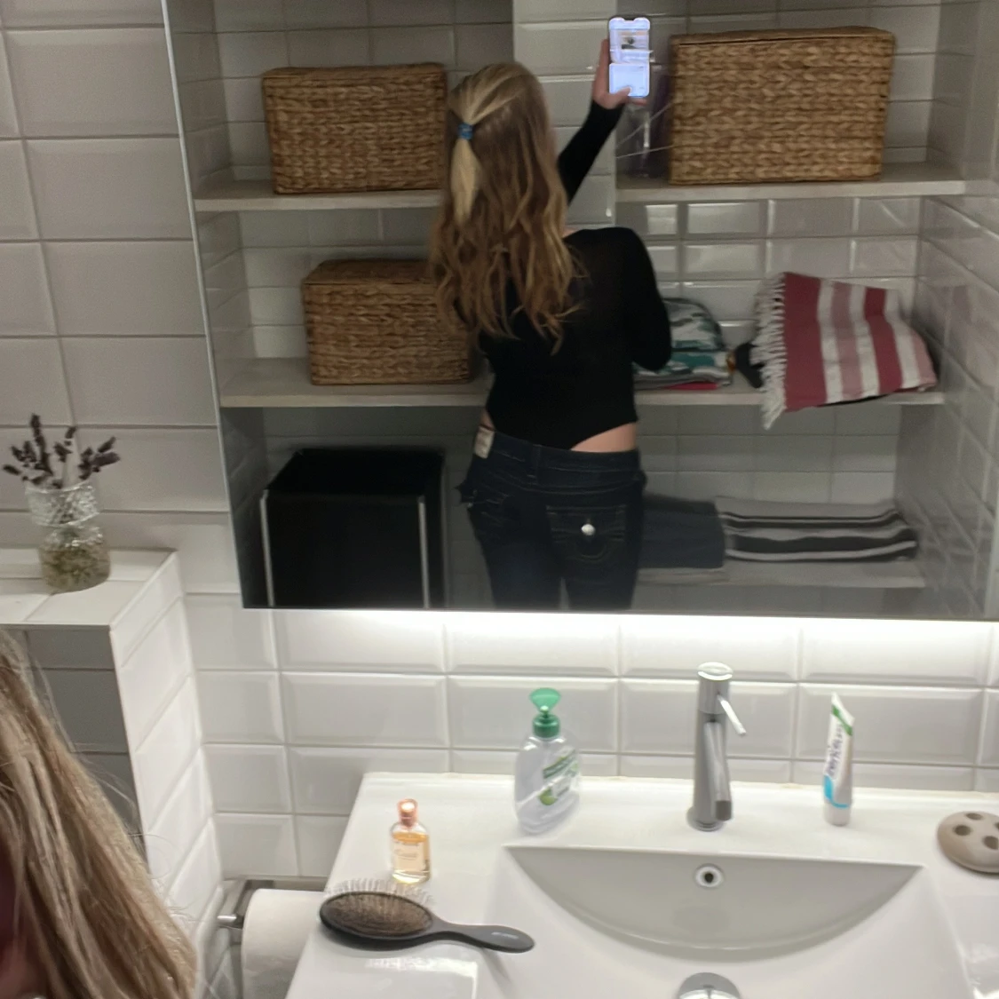 Svart långärmad lite genomskinlig svart body  - 1