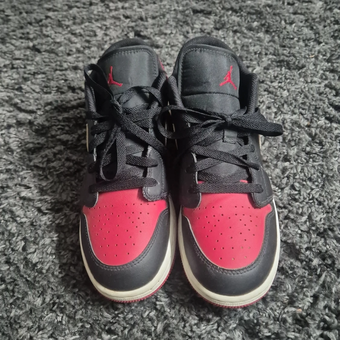 Nike Air Jordan 1 Low svart/röd 38.5 - 1