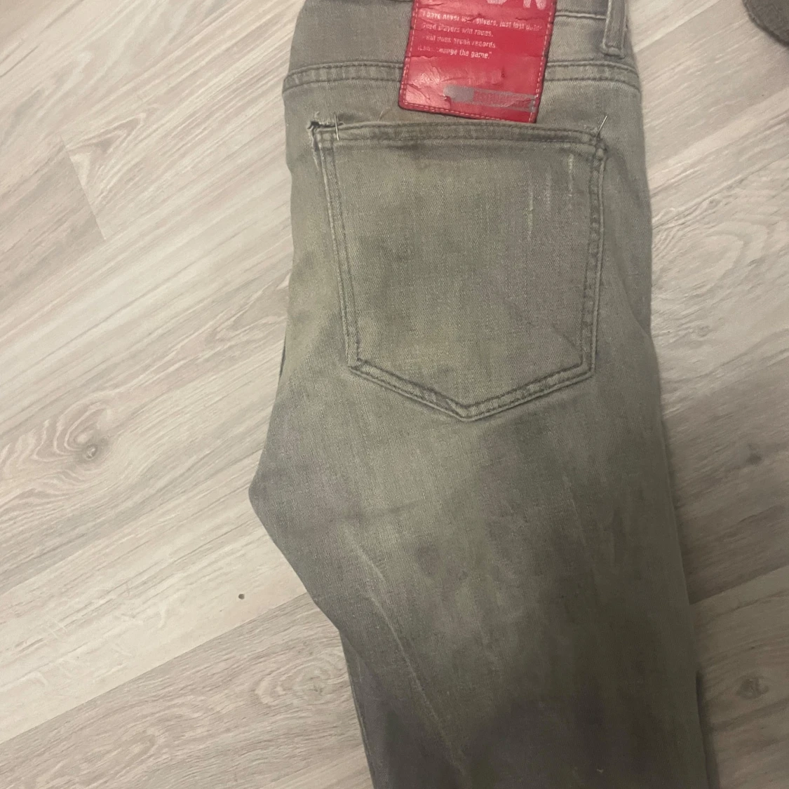 Grå slitna jeans från Dsquared2 - 3