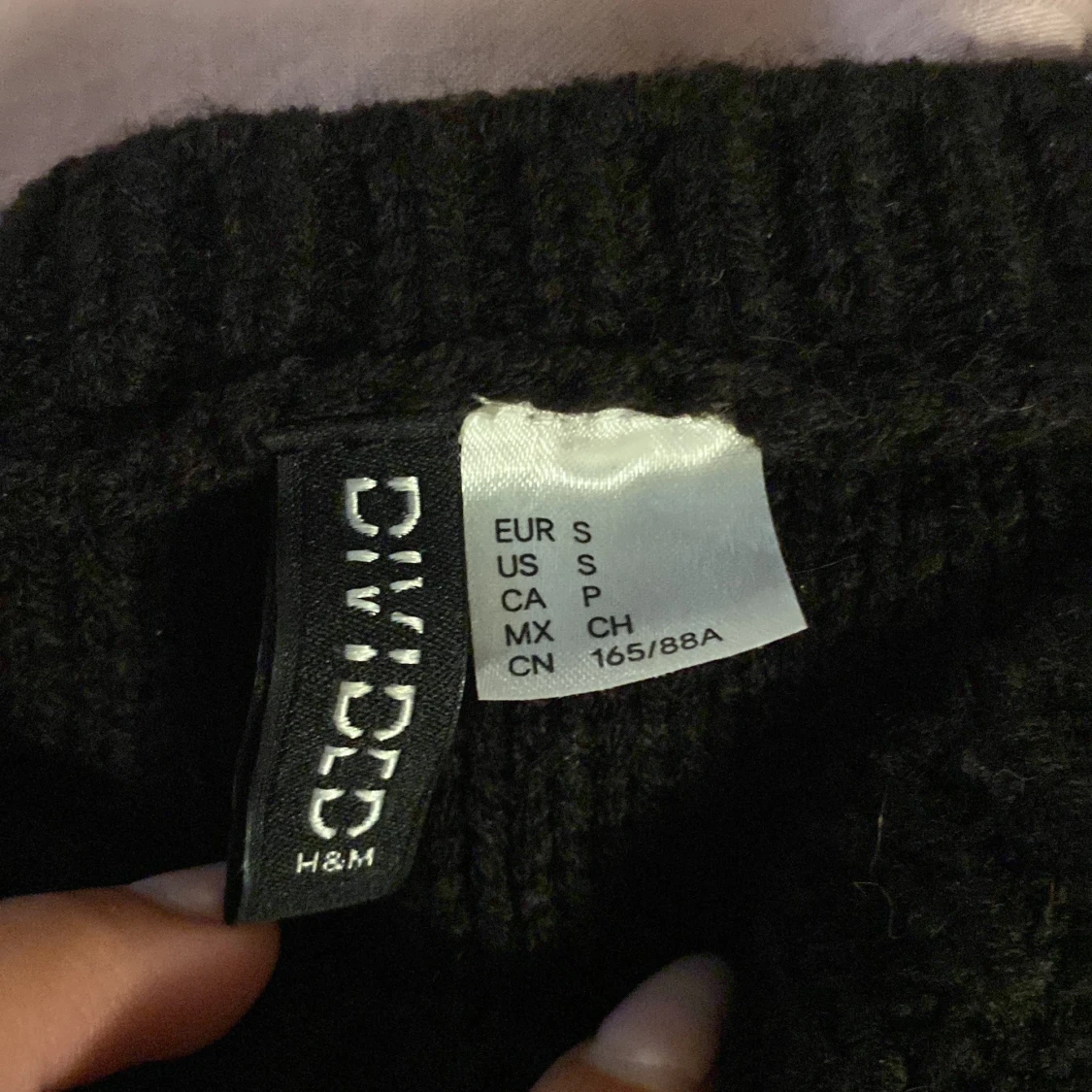 Svart stickad tröja från H&M Divided - 2