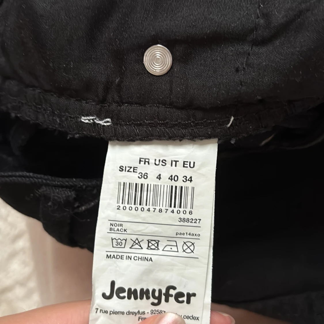 Svarta jeansshorts med snörning  - 4