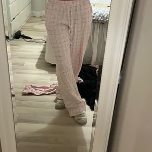 Pyjamasbyxor  - Pyjamasbyxor från bikbok slutsålda på hemsidan