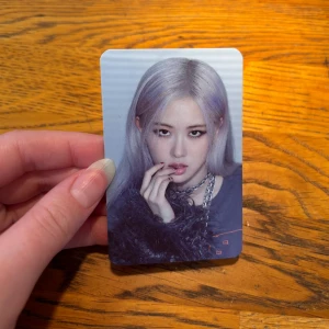 Blackpink Rosé pob photocard  - Blackpink The Album Pre Order Benetif photocard från Apple Music