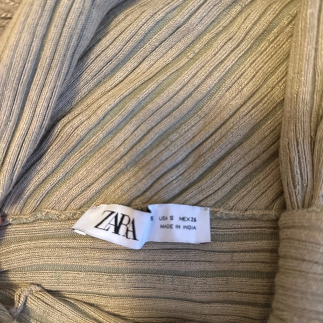 Grön bandeau tubtopp från Zara - 1