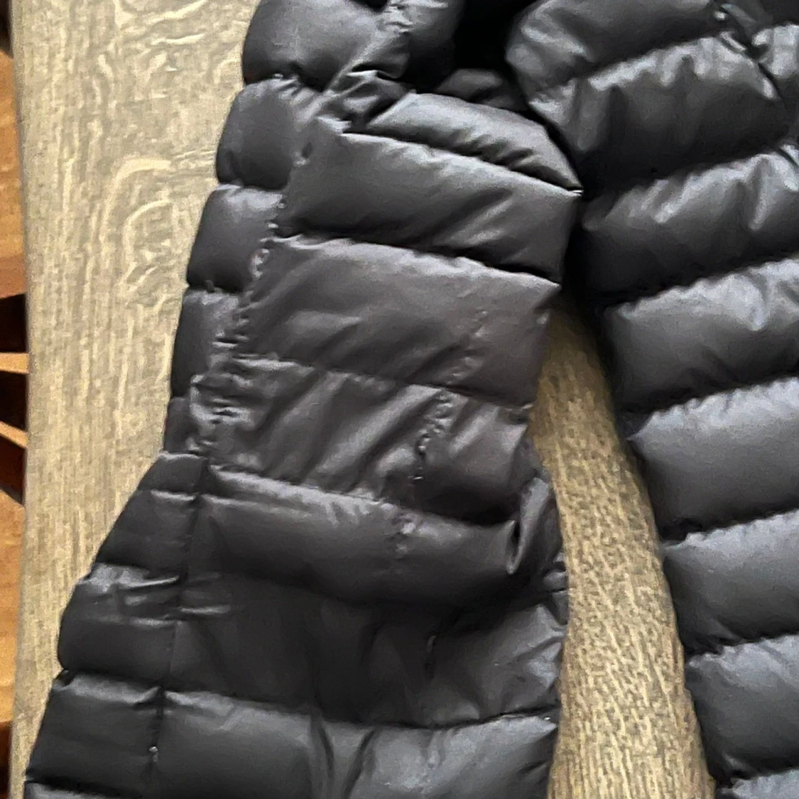 Svart dunjacka från Colmar - 2