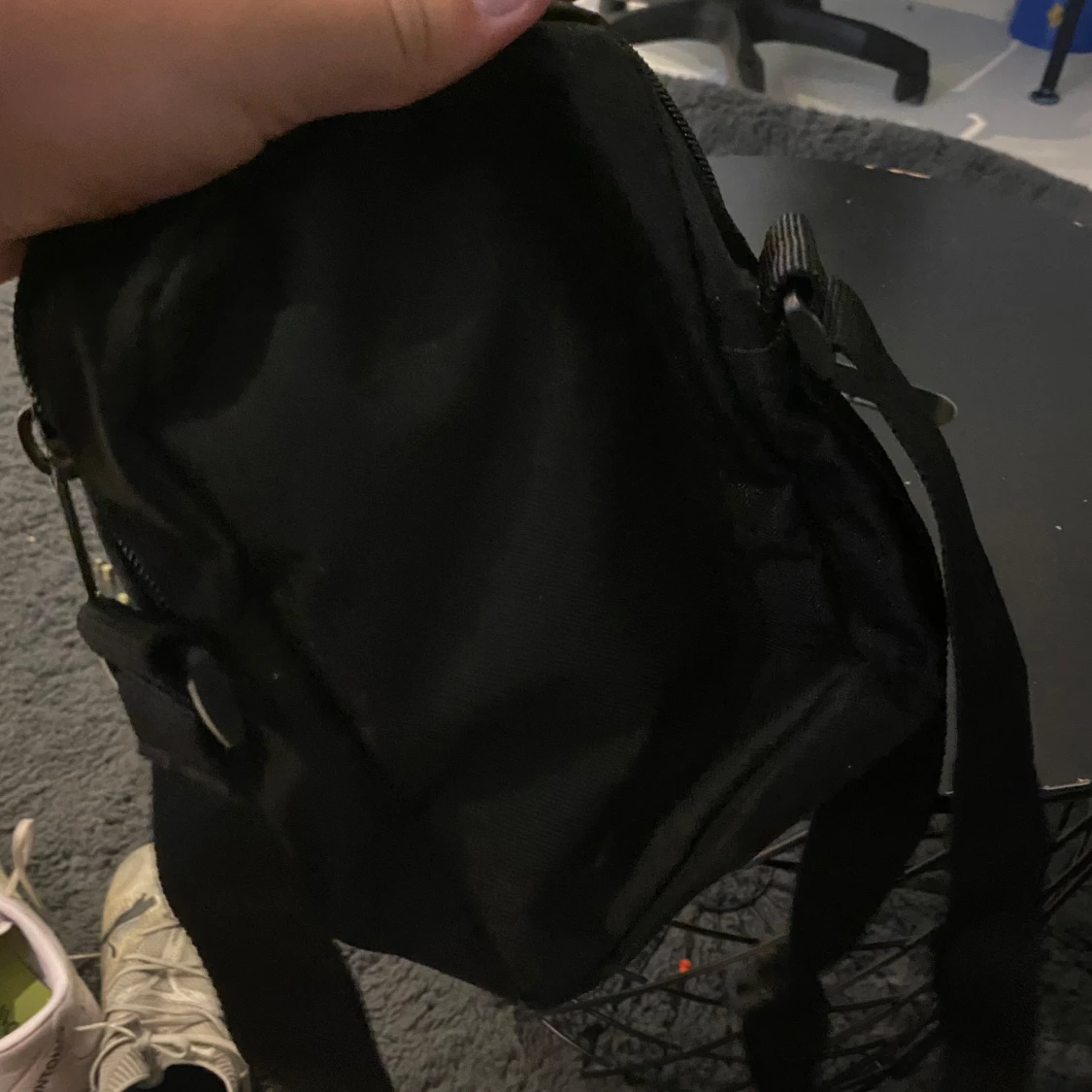 Svart axelväska från Lyle & Scott - 2