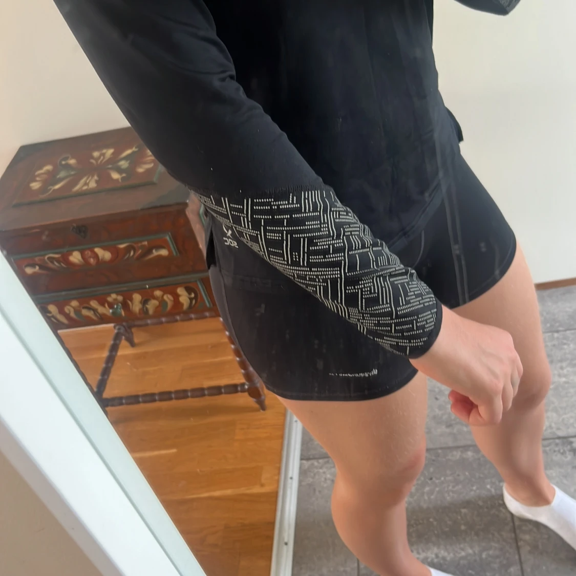 Svart träningströja från SOC - 1