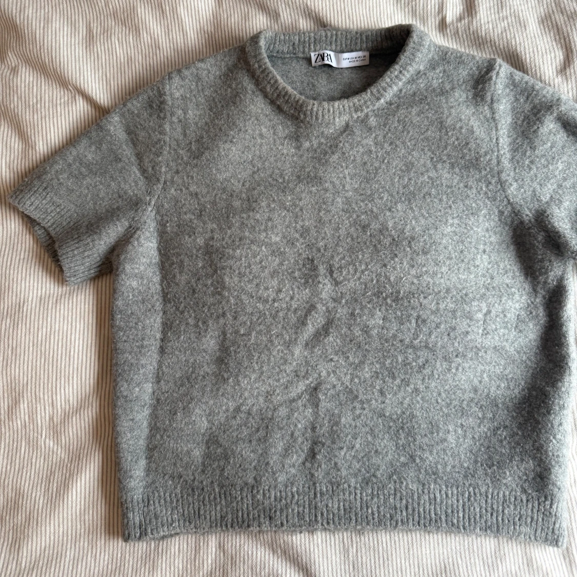 Grå stickad topp från Zara - 3