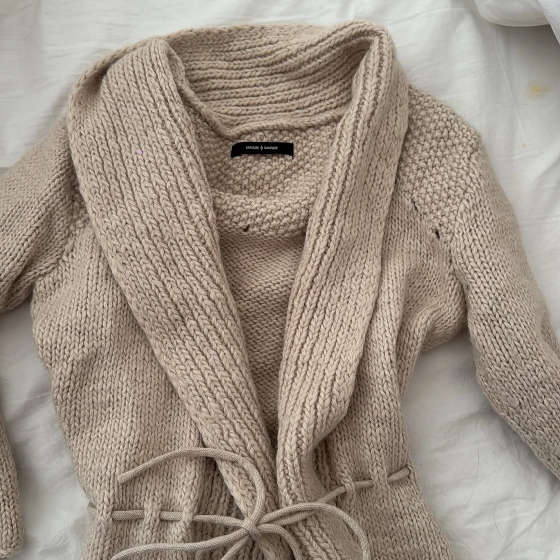 Beige stickad kofta från Samsøe Samsøe - 1