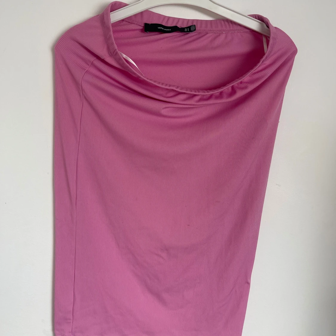 Rosa ribbad långkjol från Vero Moda - 2