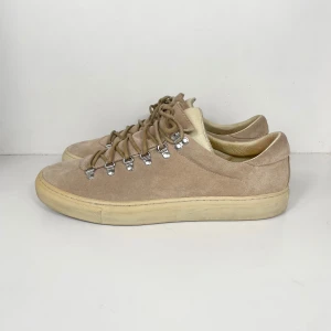 Diemme Marostica - Diemme Marostica Sneaker i beige mocka. Skick: 8/10. Retail: 3,800 SEK.