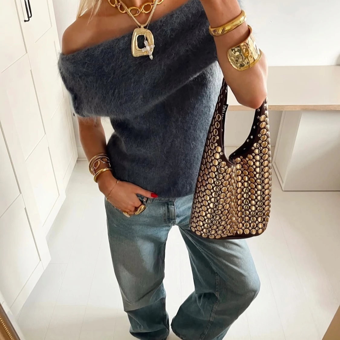 Mörkgrå offshoulder stickad topp