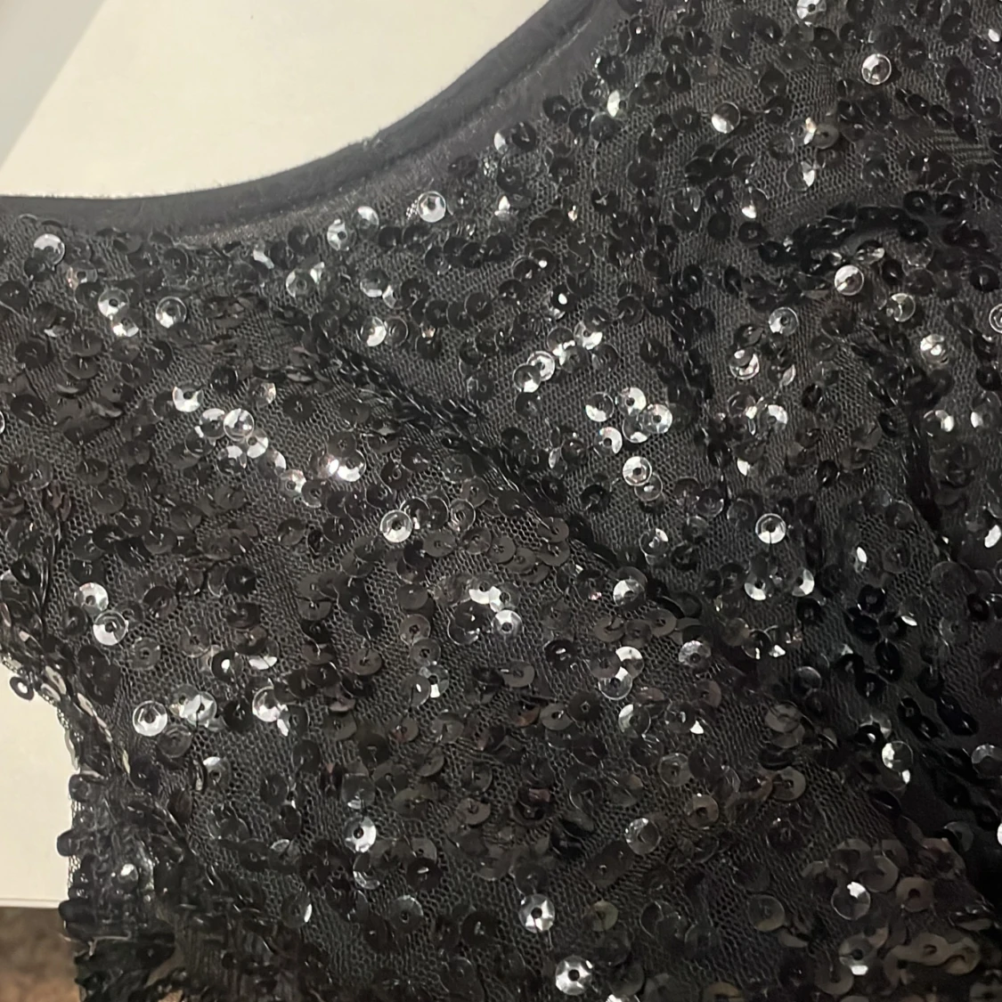 Svart paljettopp - 2