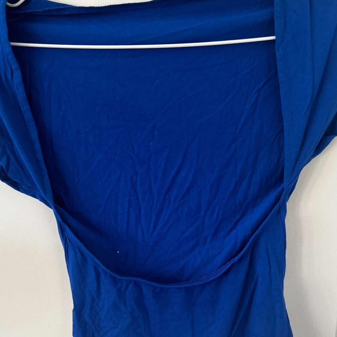 Blå topp med öppen rygg - 1