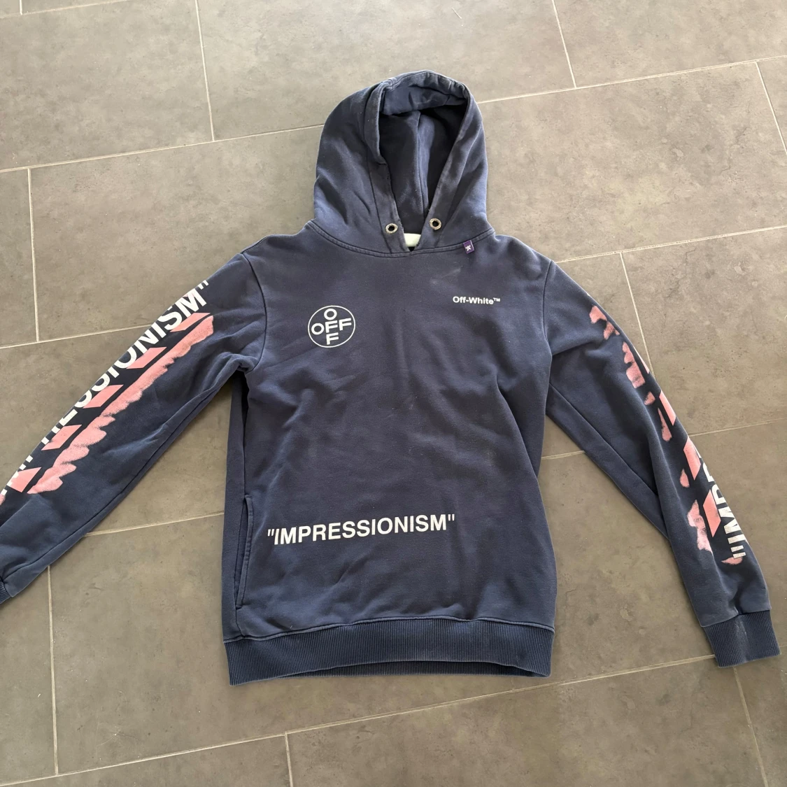Off-White blå hoodie med tryck