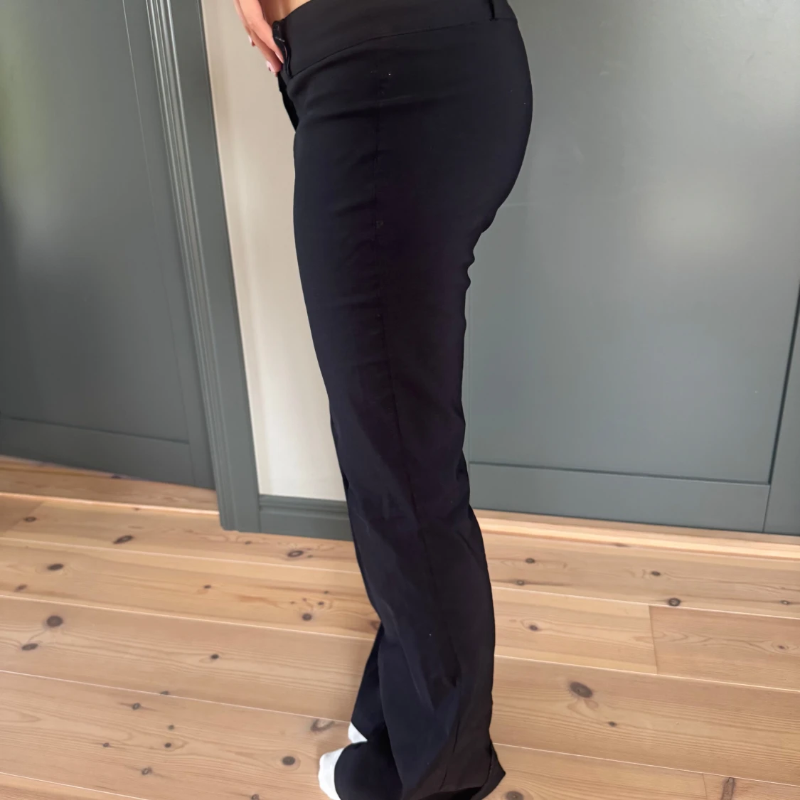 Svarta bootcut kostymbyxor - 4