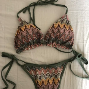 Mönstrad Bikini - Helt oanvänd och mycket bra skick, skriv privat för mer info/bilder💗