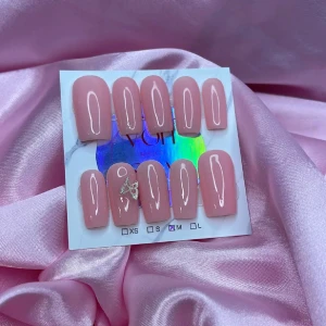 PinkSilverButterfly (M);Medium Square;Curved - M: 16 mm, 12 mm, 12,5 mm, 11,5 mm, 10 mm 