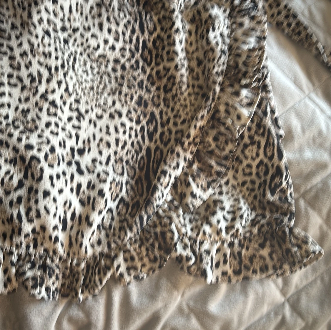 Leopardmönstrad omlottklänning Ally Bell - 2