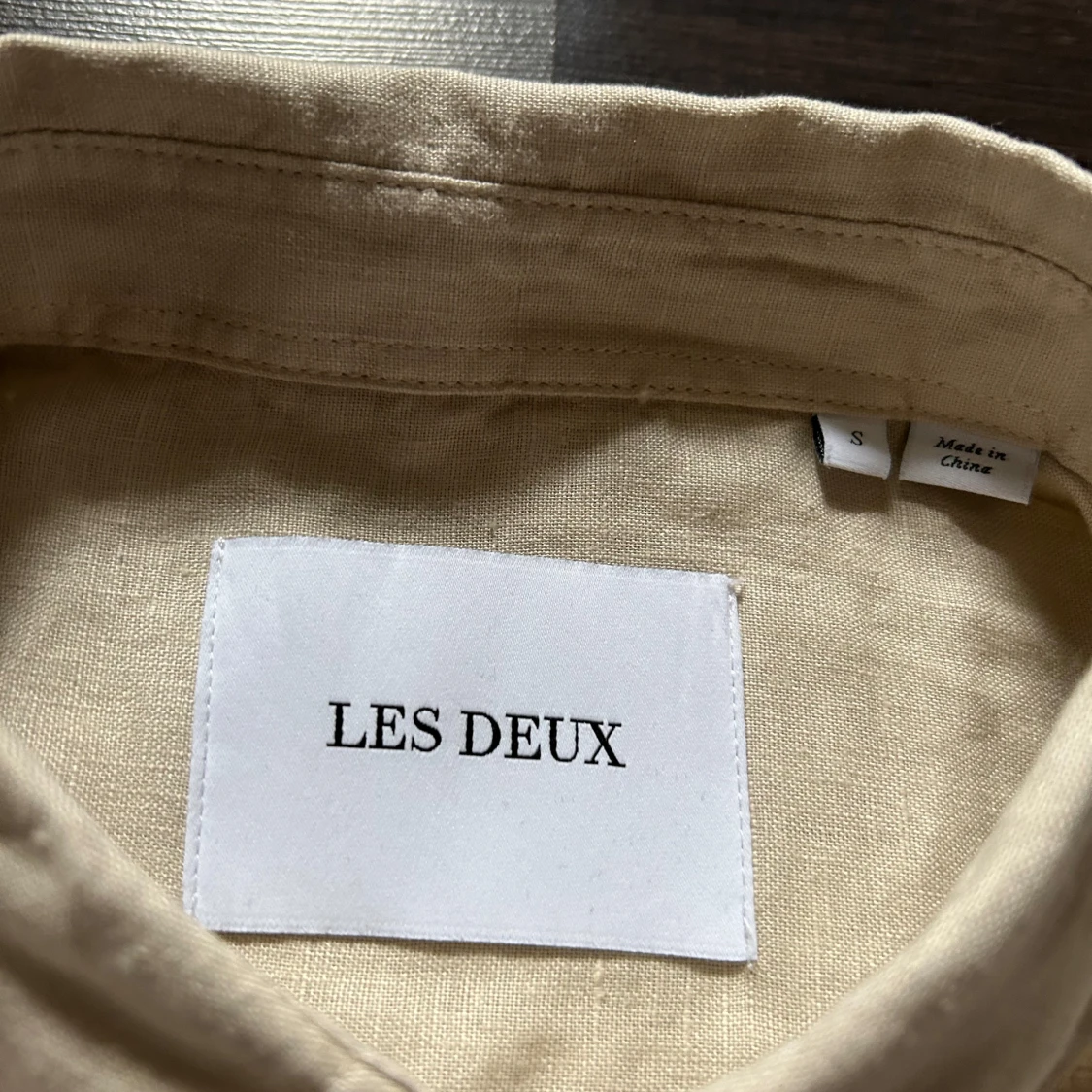 Beige linneskjorta från Les Deux str S - 2