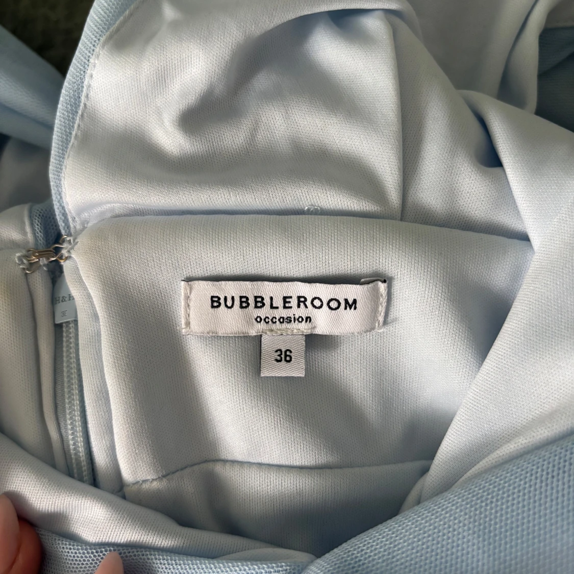 Ljusblå volangklänning Bubbleroom - 3