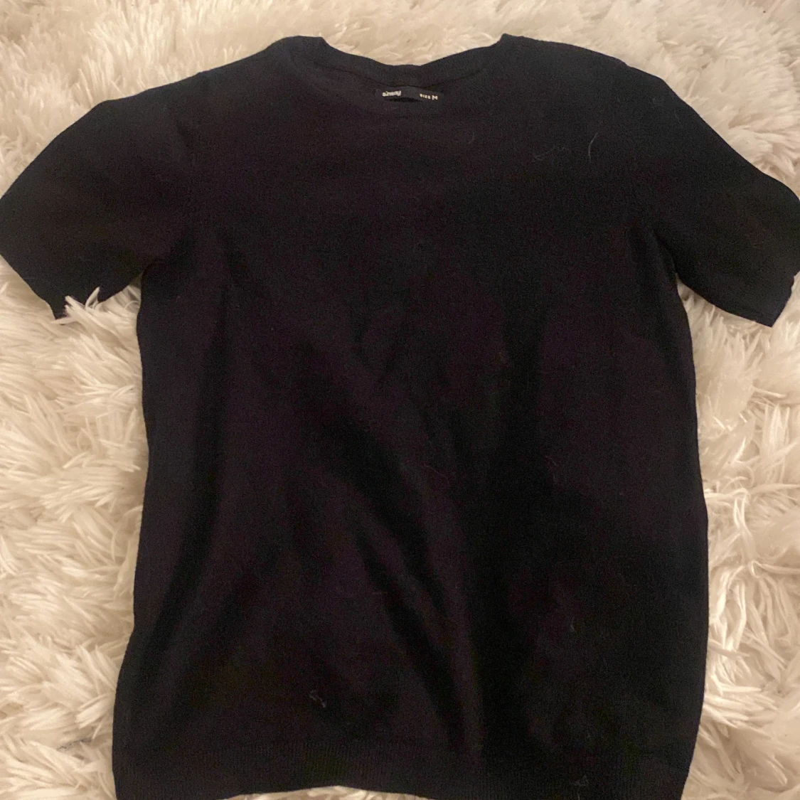 svart finstickad tröja med kort ärm 🤎