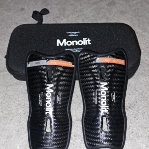 Monolitbenskyd  - Monolitbenskyd till salu knappt använda 