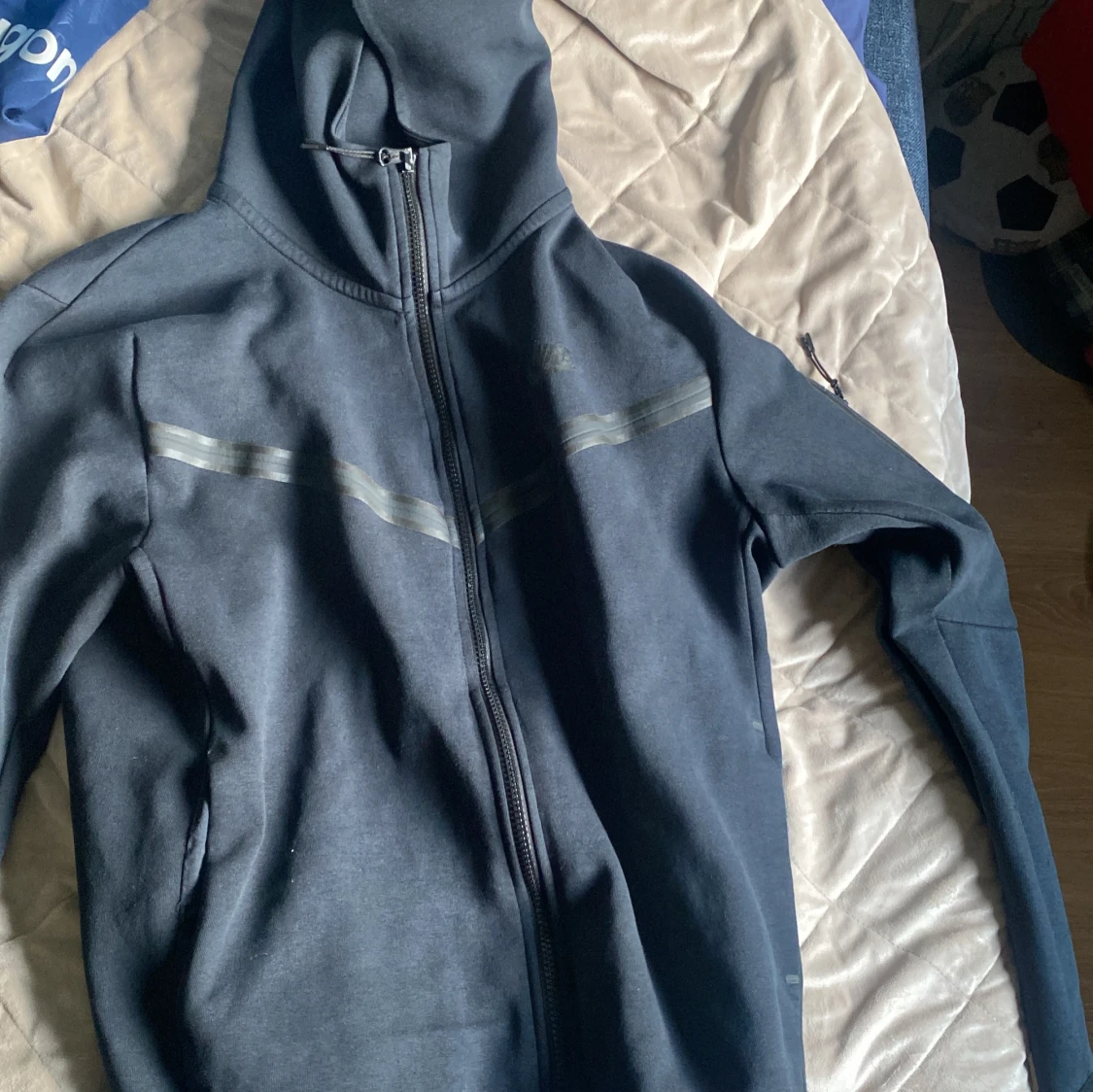 Svart Nike tech fleece hoodie - 1