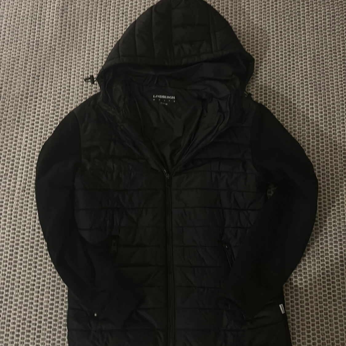 Svart jacka från Lindbergh