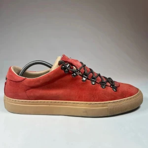 Diemme Marostica Low - Snygga skor i väldigt bra skick, nypris 3000kr mitt pris: 1800. Storlek 43 passar nog 42