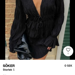 Svart klänning Moa Mattsson - SÖKER DENNA KLÄNNING I STORLEK 34.36 eller 38