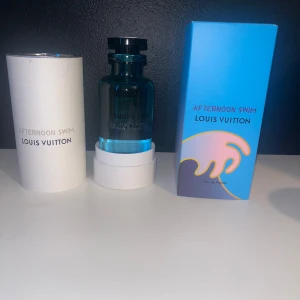 Louis Vuitton Afternoon Swim - Säljer denna helt nya LV parfymen som luktar riktigt gott och är perfekt till sommaren. Kvitto finns, skriv om du har några frågor!