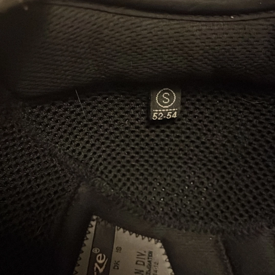 Ridhjälm från horze  - 4