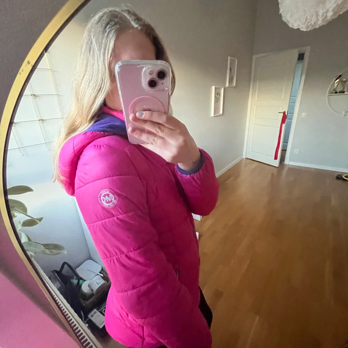 Rosa pufferjacka med huva från Michael kors - 1